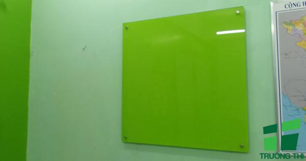 Bảng kính văn phòng màu xanh lá với giá rẻ nhất Tp.HCM